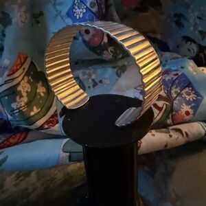 Sterling Silver OS Ribbed Bracelet no gender.